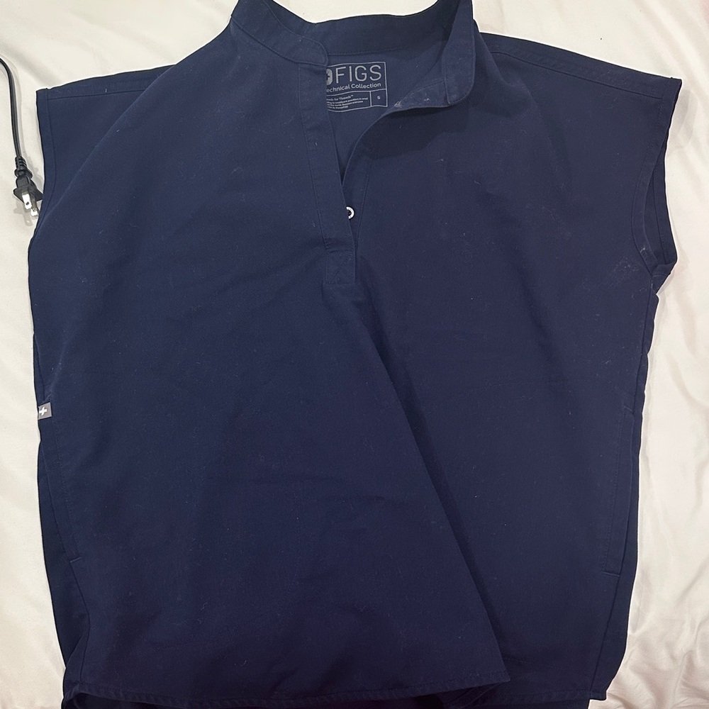 Figs navy Sleeveless Scrub Top